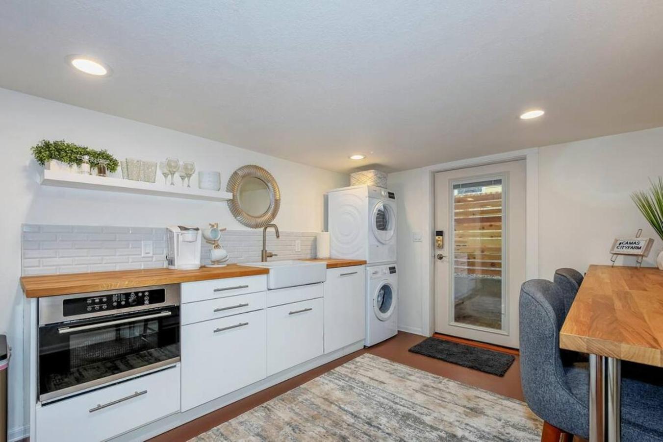 Private New Garden Apartment W Hot Tub Camas Exterior foto